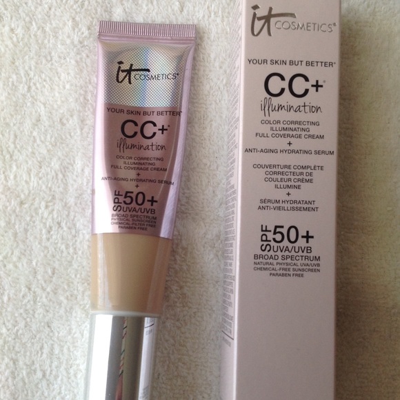 It Cosmetics CC+Illumination cream, light shade.
